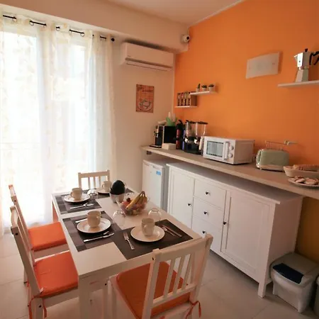 La Rosatea Bed & Breakfast